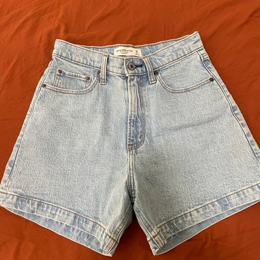 Abercrombie & Fitch High Rise Dad Short